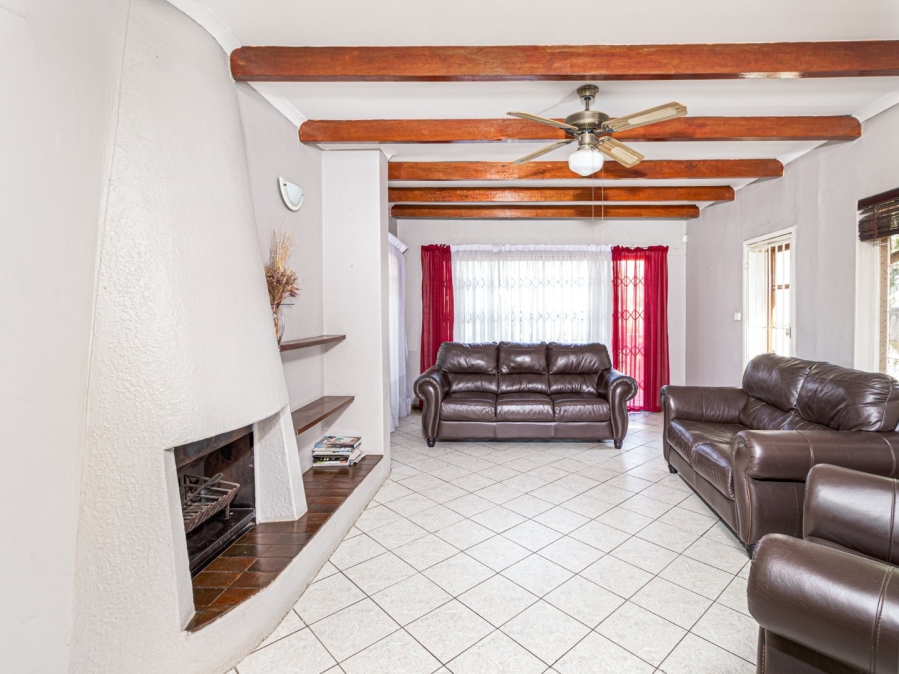 4 Bedroom Property for Sale in Schoemansville North West